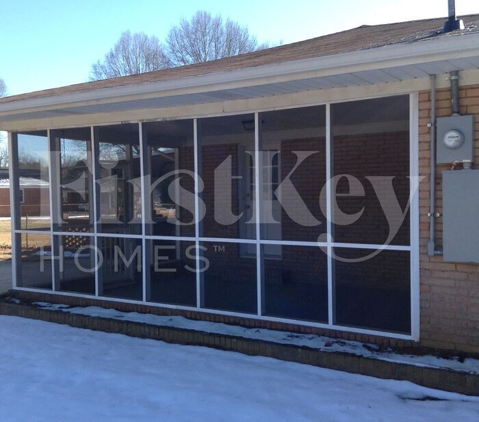 Building Photo - 4020 Matthews-Mint Hill Rd