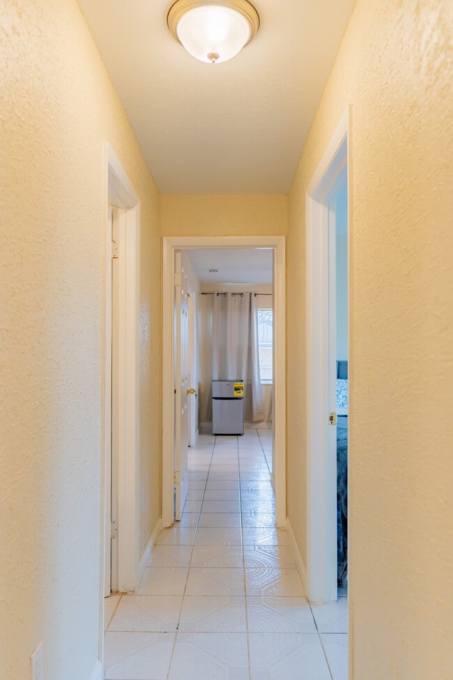 Building Photo - 6203 Tebbetts Dr