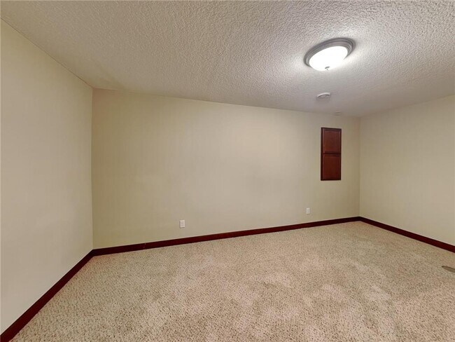Building Photo - 8132 Clifford Cir