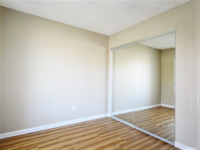 Building Photo - ***COMING SOON*** SPACIOUS SINGLE STORY 2 ...