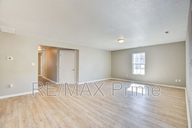 Building Photo - 2513 Masi St