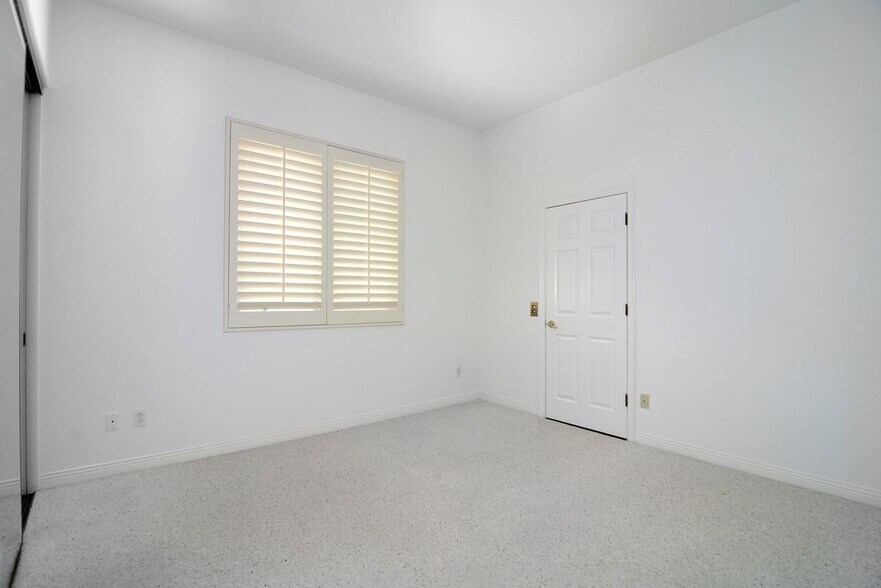Building Photo - 25339 Prado De Los Arboles