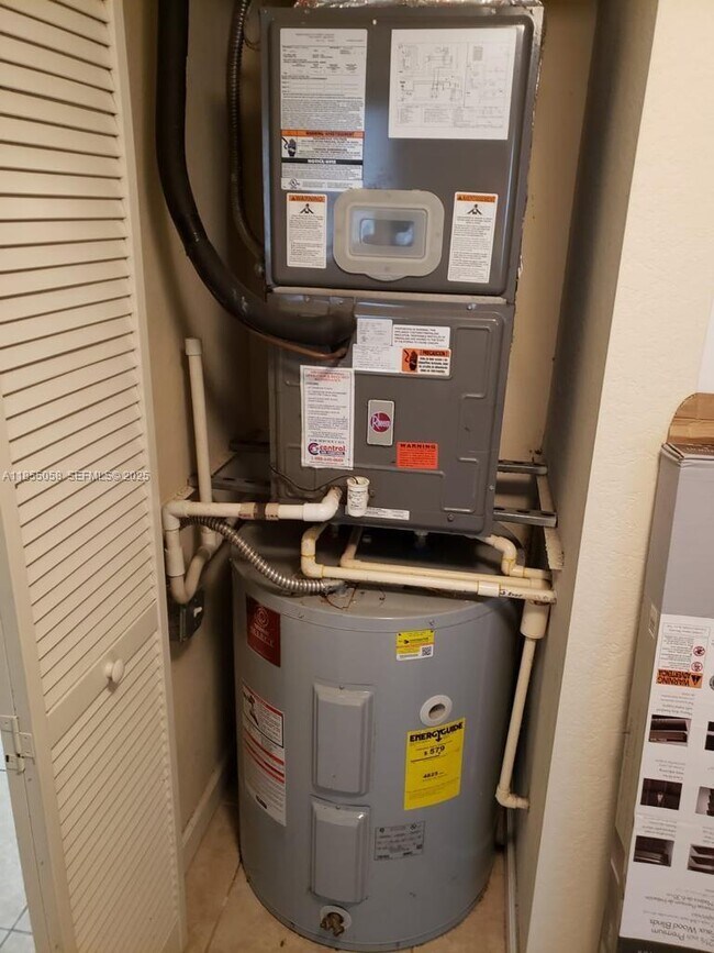 Building Photo - 22551 SW 88th Pl