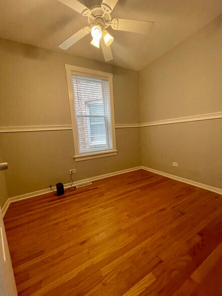 Building Photo - 2416 N Springfield Ave