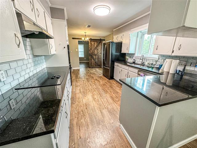 Building Photo - 1125 Wedgewood Dr