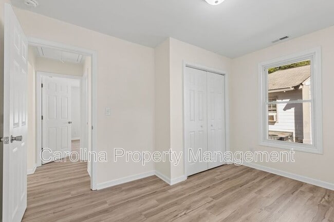 Building Photo - 660 Chestnut St