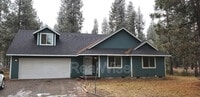 Building Photo - 16139 Park Dr