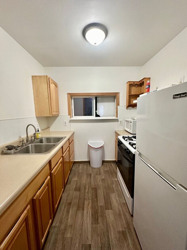 Building Photo - 39511 Balderdash Rd