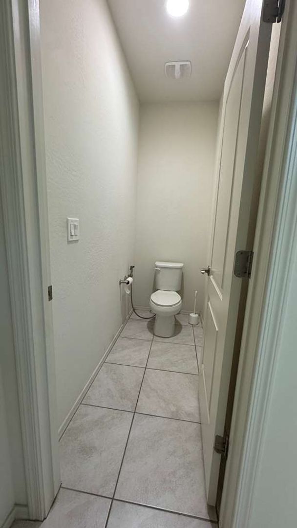 Building Photo - Home for rent