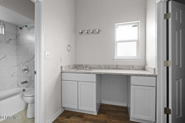 Building Photo - 2513 Red Sails Dr