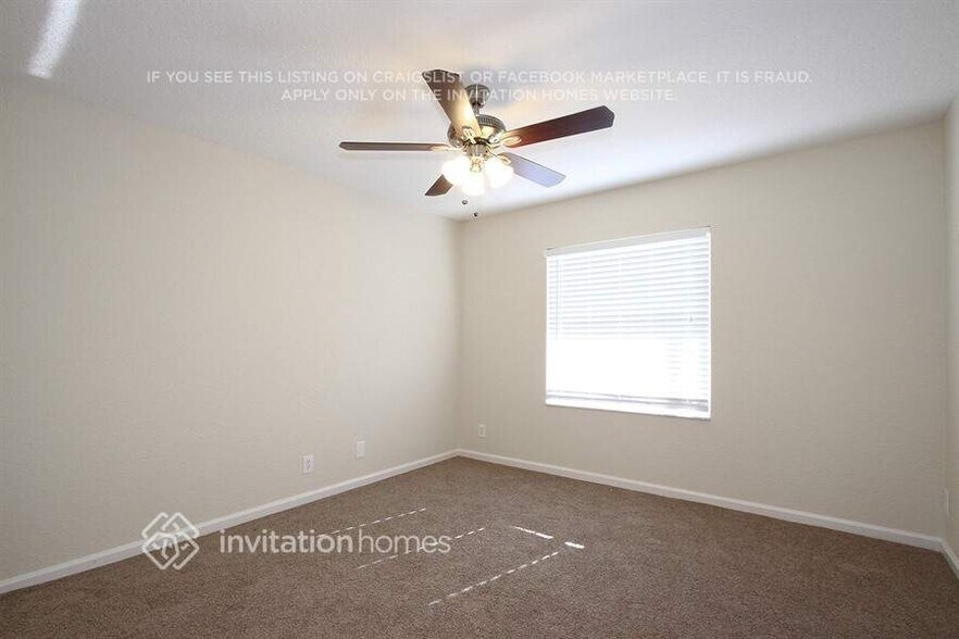 Building Photo - 260 La Mancha Ave