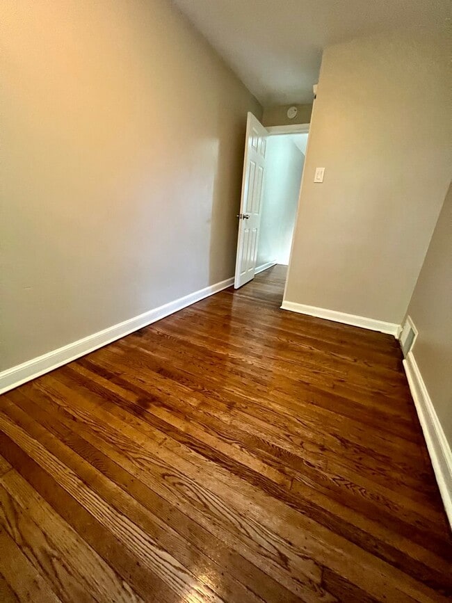 Building Photo - Newly Renovated 3-Bedroom Single Family Home in Darby! Available NOW!