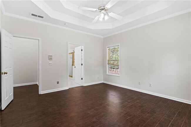 Building Photo - 965 Dogwood Park Dr