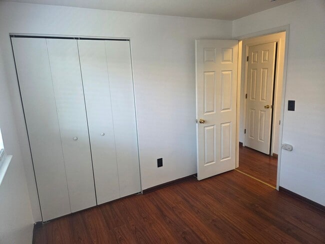 Building Photo - Pet-Friendly 3BR Home in Carson City with Yard & Modern Updates