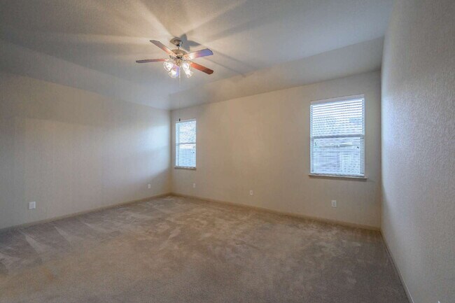 Building Photo - Charming home in Pearland!