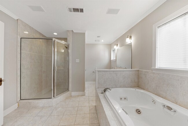 Building Photo - 1609 Driscoll St