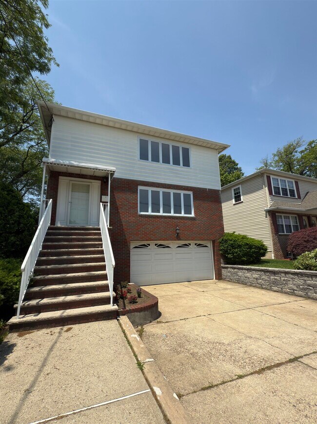 Building Photo - 203 Terrace Ave