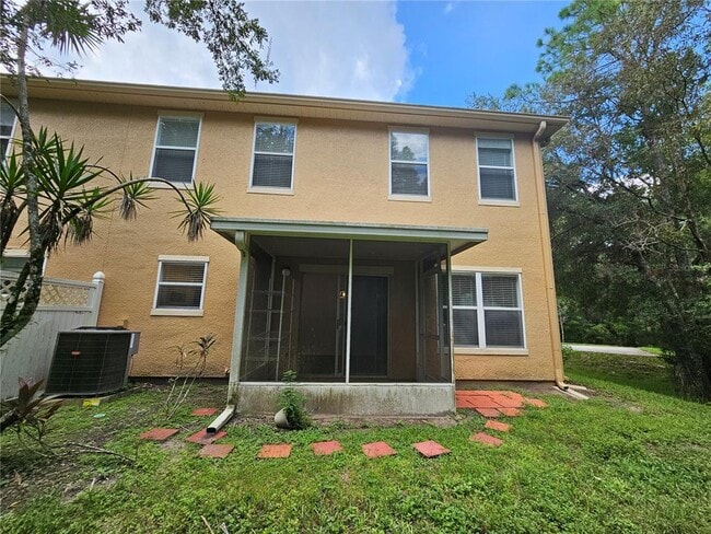 Building Photo - 16309 Fairford Palms Ct