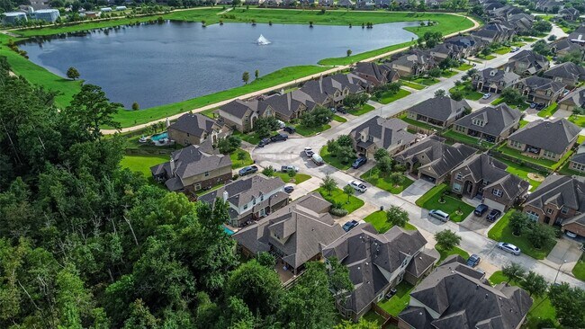 Building Photo - 25214 Evergreen Bend Dr