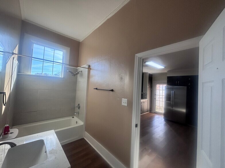 Building Photo - 104 Nouveau Ln