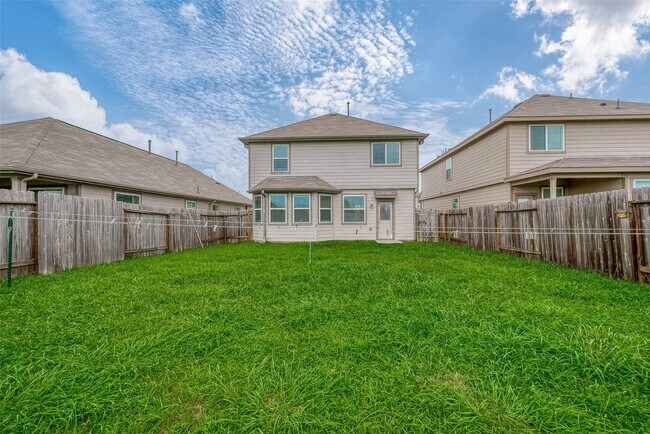 Building Photo - 17219 Quiet Song Ct