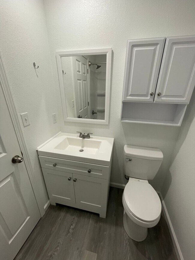 Building Photo - Townhomes Now Available in Strafford MO!