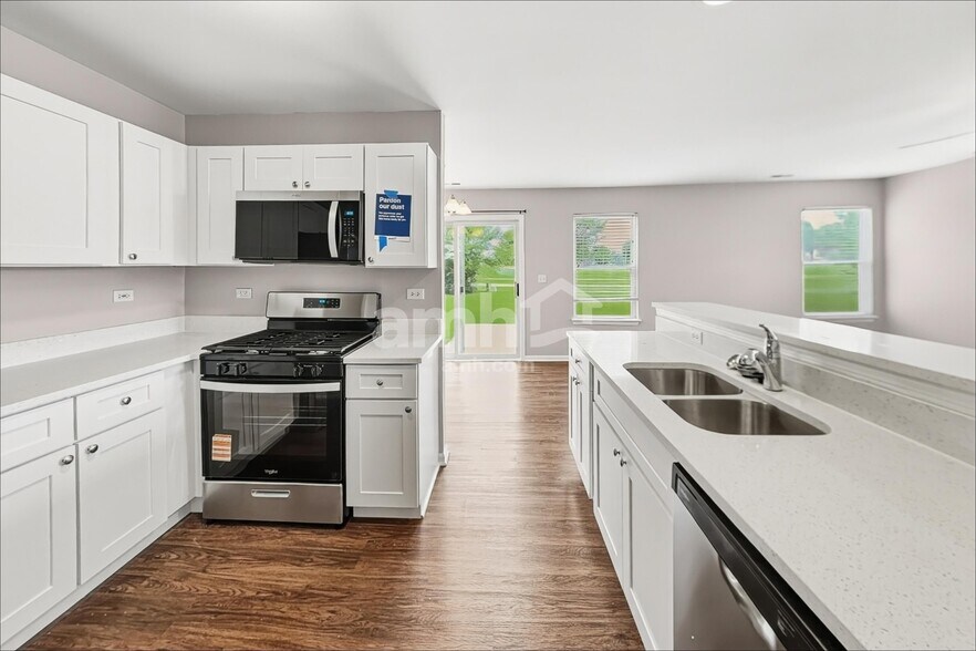 Building Photo - 250 Wedgewood Cir