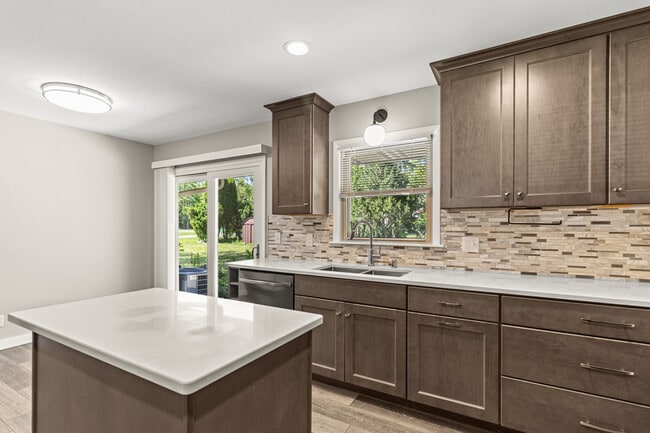 Building Photo - N58W18330 Juniper Ln