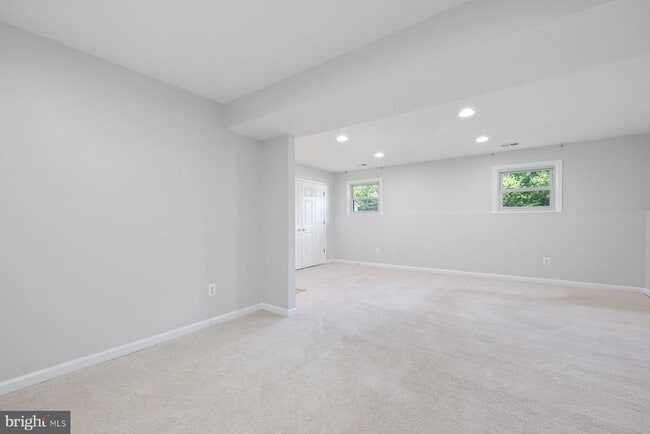 Building Photo - 6234 9th St