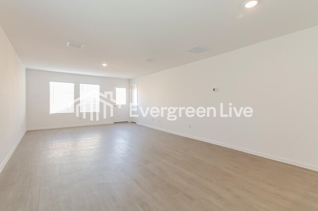 Building Photo - 1025 Calley Pear Trl