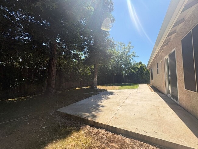 Building Photo - Three Bedroom, Two Bathroom, Single Story Home in Galt