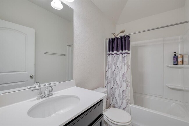 Building Photo - 17204 Calipatria Ln