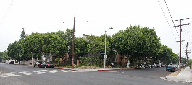 Building Photo - Casa De Las Hermanitas