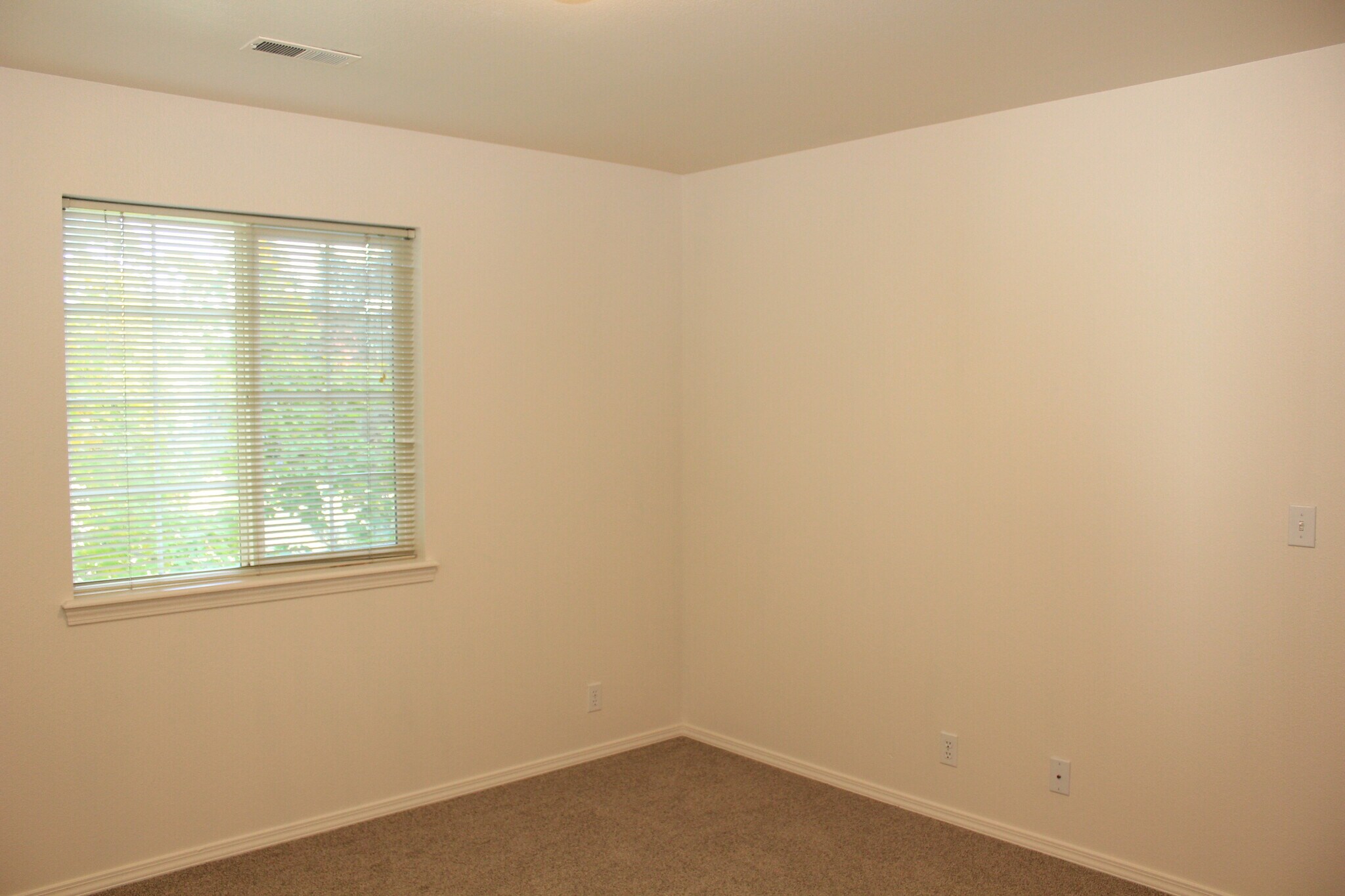 Guest Bedroom - 7626 W Opohonga Ln