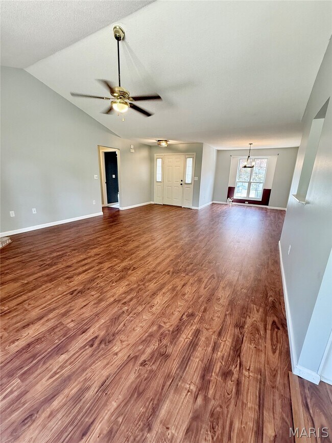 Building Photo - 3241 Tanglebrook Dr