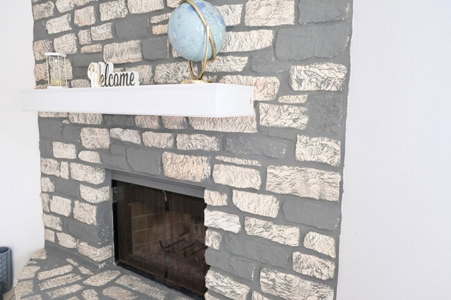 Building Photo - 1741 Horseshoe Cir