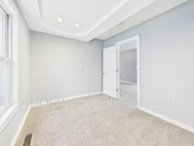 Building Photo - 36 23rd St SW