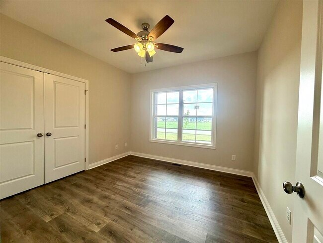 Building Photo - 5363 Crocus Dr