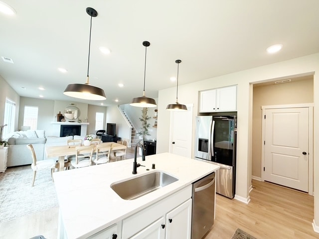Building Photo - 2405 NE Waterlily Wy