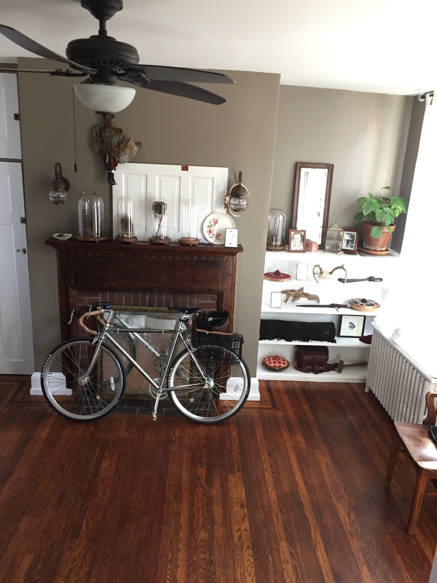 Front parlor, built-in bookshelves - 2021 W Girard Ave