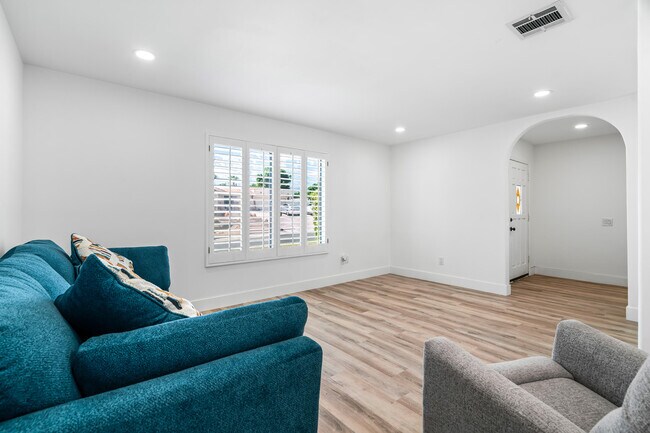Building Photo - 79990 Camelback Dr