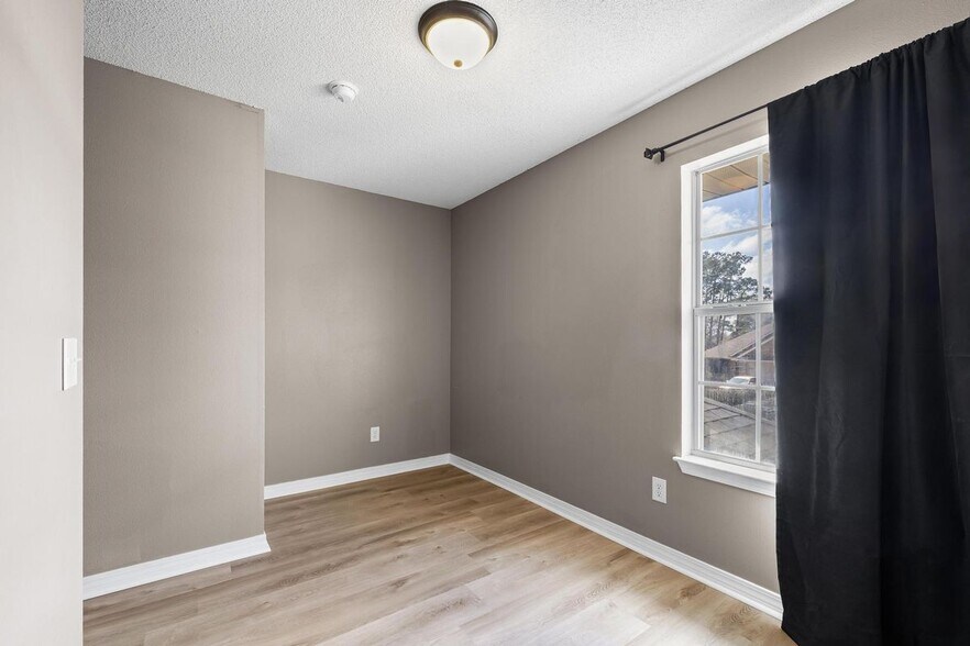 Building Photo - 2544 Portobella Pl