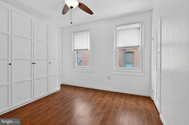 Building Photo - 1551 S Chadwick St