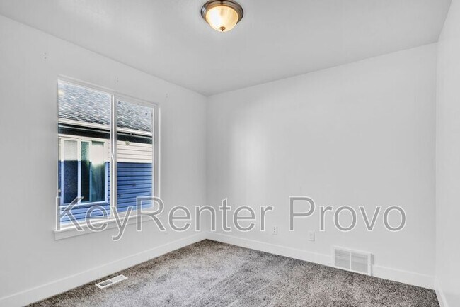 Building Photo - 1774 E Tumwater Ln