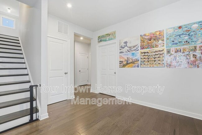 Building Photo - 1342 Stanley Park Dr