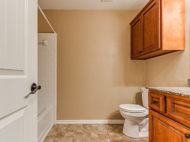 Building Photo - 17320 Sun River Ct