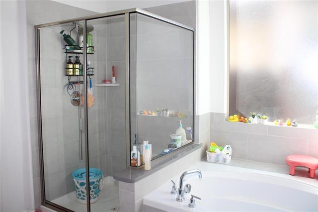 Building Photo - 3108 Armstrong Ave