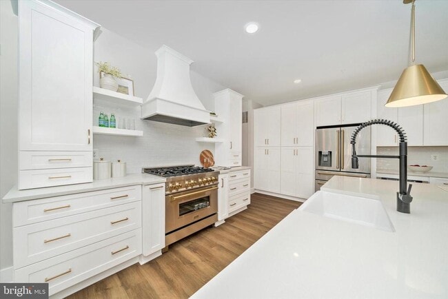 Building Photo - 204 3 Rivers Rd