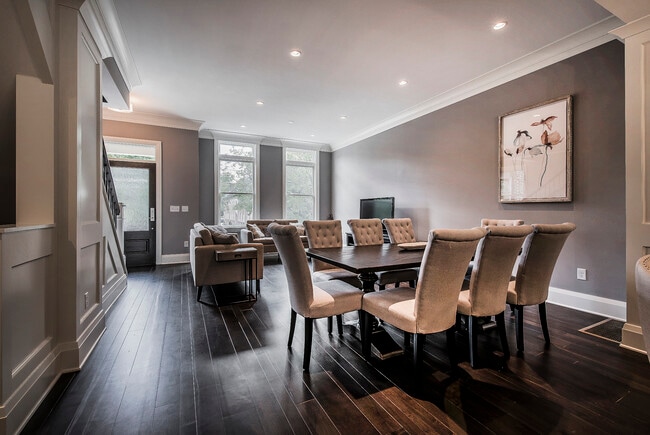 Building Photo - 118 W Starr Ave