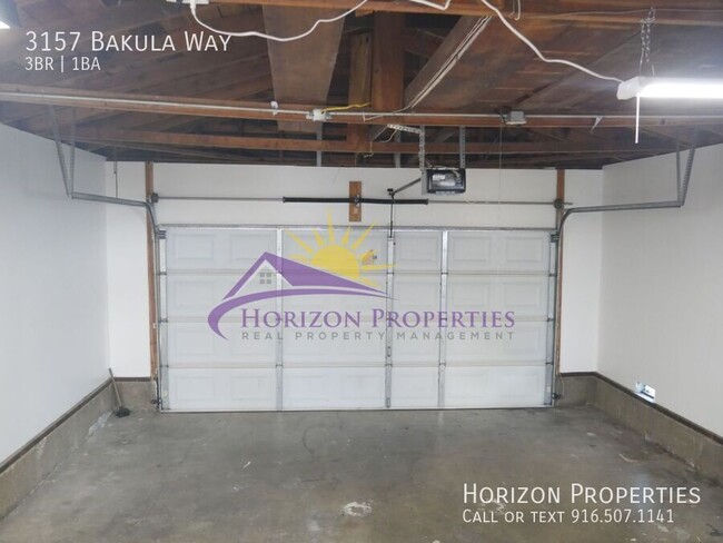 Building Photo - 3157 Bakula Way